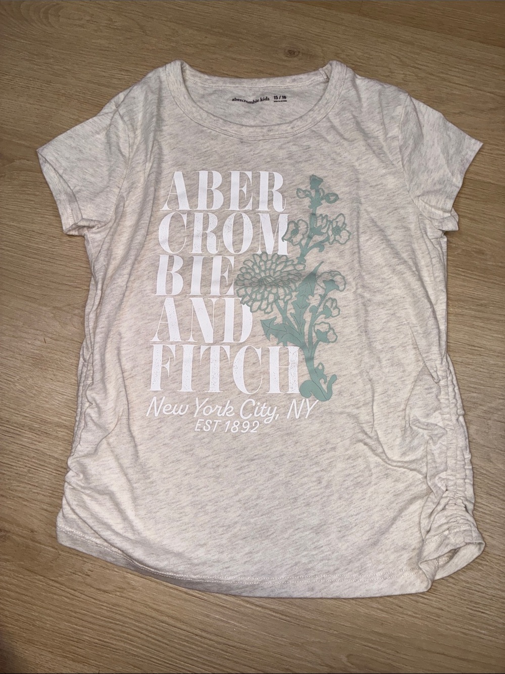Abercrombie kids 15/16 Cream Graphic Tee with Mint Floral Accent